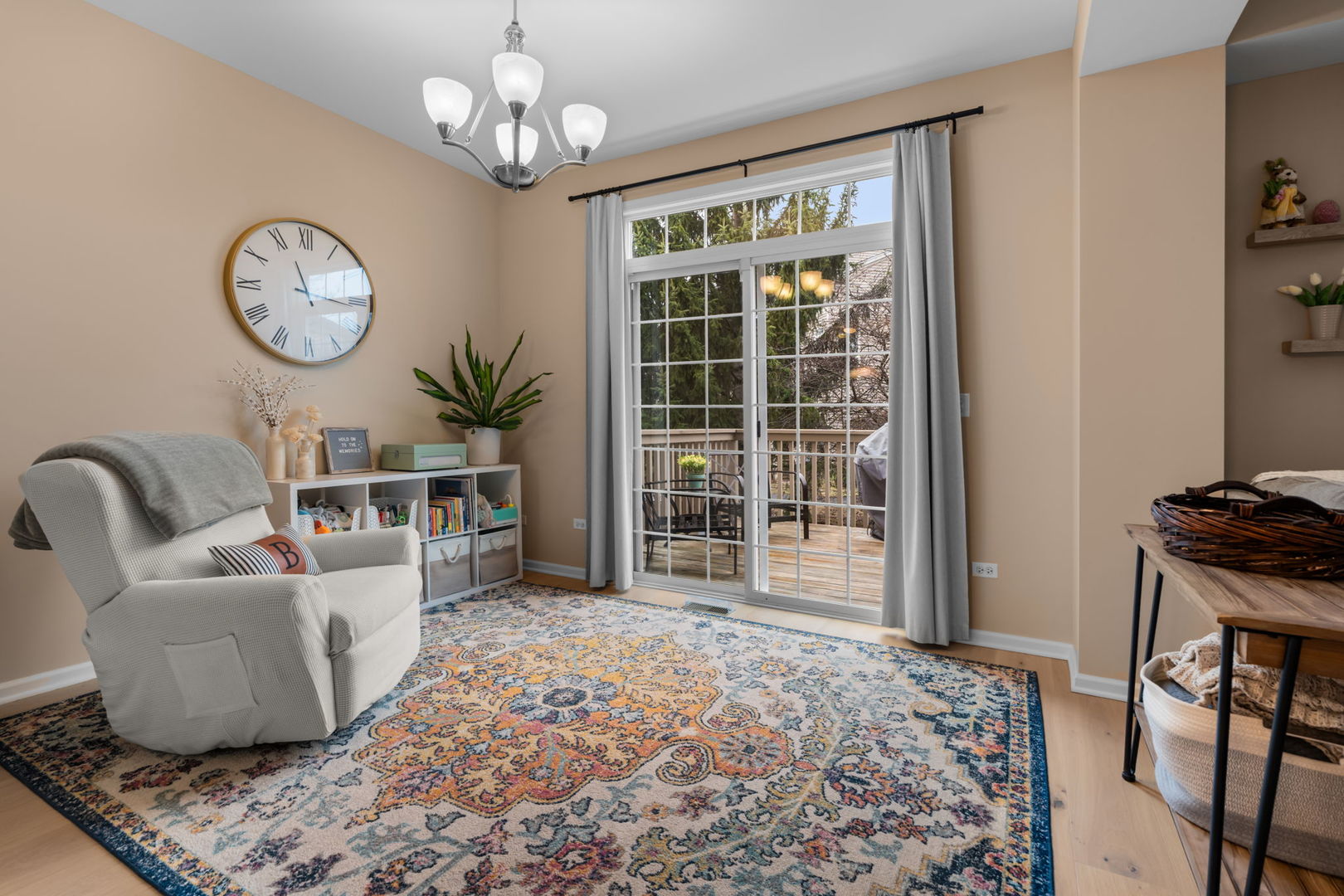 810 Oak Hollow Road Crystal Lake, IL 60014 - Photo 5 of 32