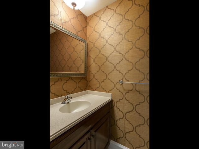 $2,499,999 | 271 Blackburn Drive, Berwyn, PA 19312