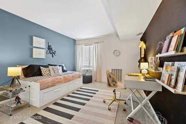 $2,310 | 1521 Westminster Drive, Unit 103, Naperville, IL 60563