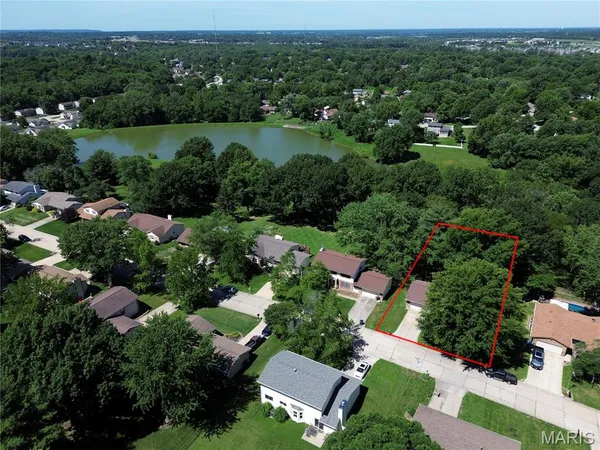 $375,000 | 31 Great Lakes Drive, St. Peters, MO 63376