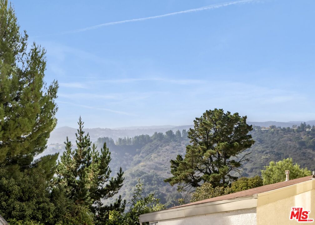 2385 Roscomare Road, Unit D3 Los Angeles, CA 90077 - Photo 25 of 30