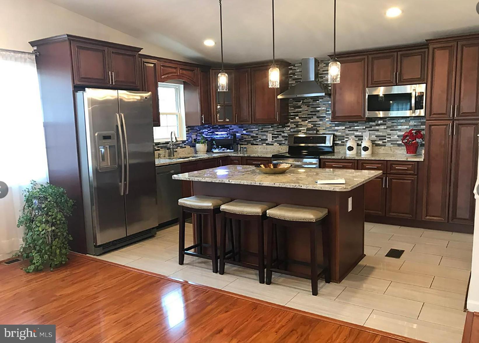 5049 Kenerson Drive Fairfax, VA 22032 - Photo 2 of 14 kitchen