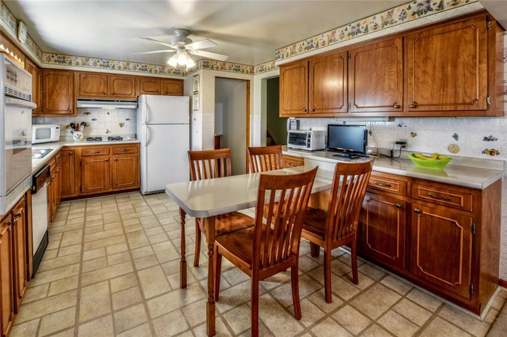 1289 Low Grade Road Harwick, PA 15049 - Photo 6 of 19 Plenty of cabinetry and updated new appliances make this kitchen a joy for the most discriminating of cooks!