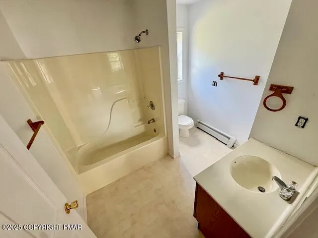 $399,900 | 436 Cranberry Creek Road, Cresco, PA 18326