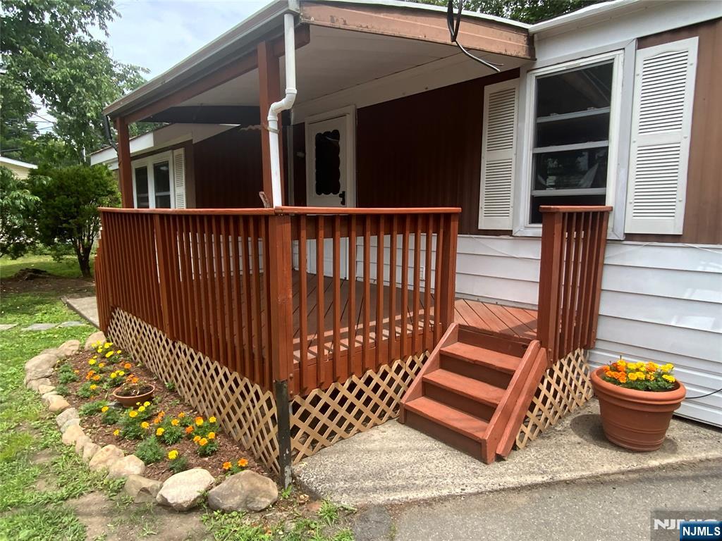 600-67 Pulis Mahwah, NJ 07430 - Photo 2 of 15
