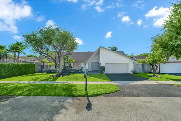 $829,900 | The Crossings, Miami, FL 33186