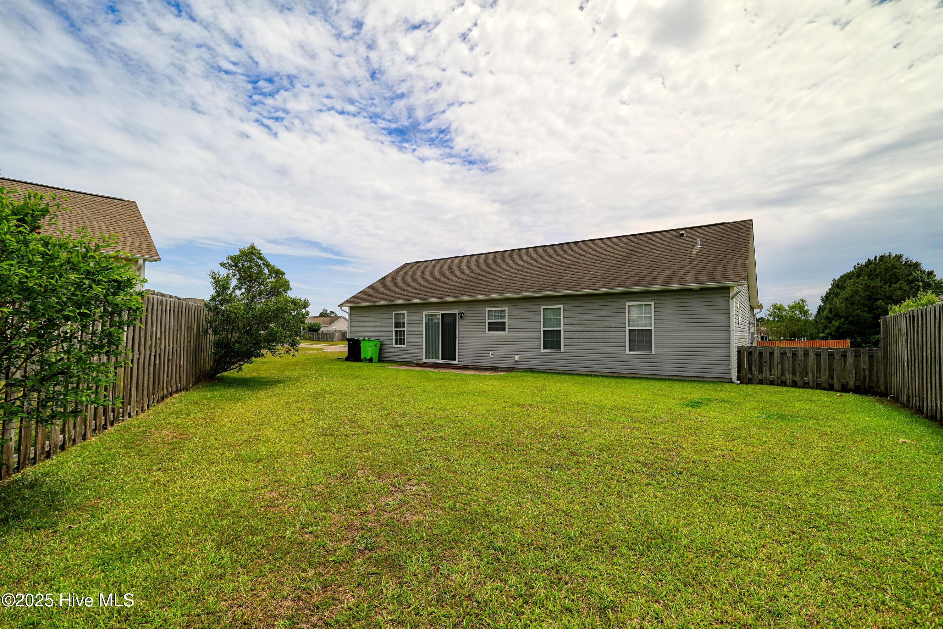 229 Red Carnation Drive Holly Ridge, NC 28445 - Photo 25 of 34 B_3V6A9441y