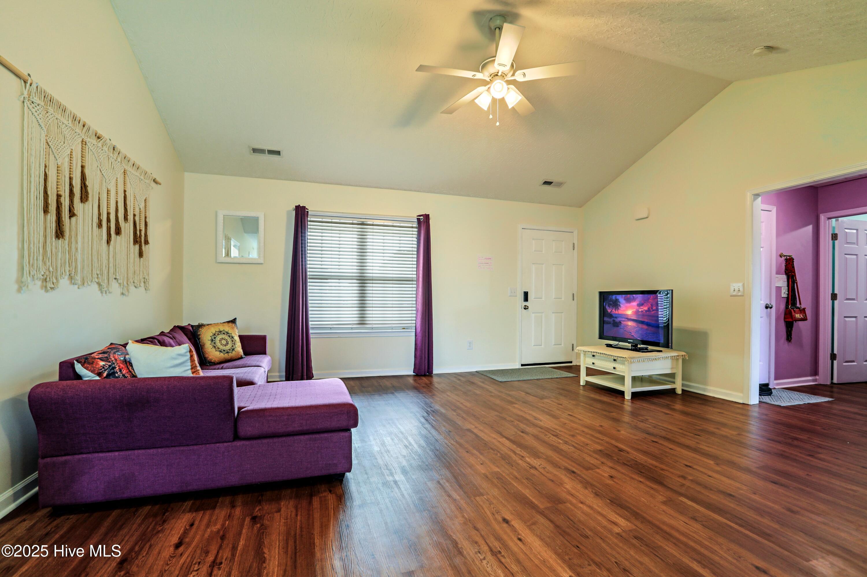 229 Red Carnation Drive Holly Ridge, NC 28445 - Photo 4 of 34 HP3V6A9367