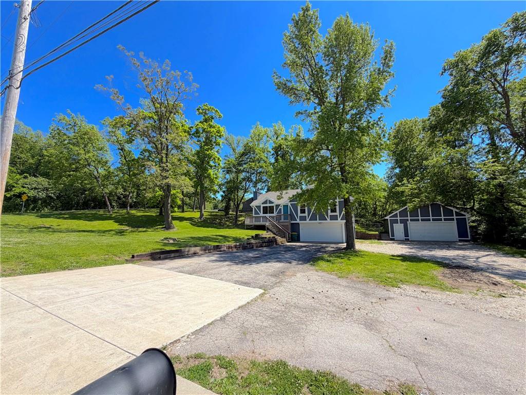 4211 Leavenworth Road Kansas City, KS 66104 - Photo 2 of 19