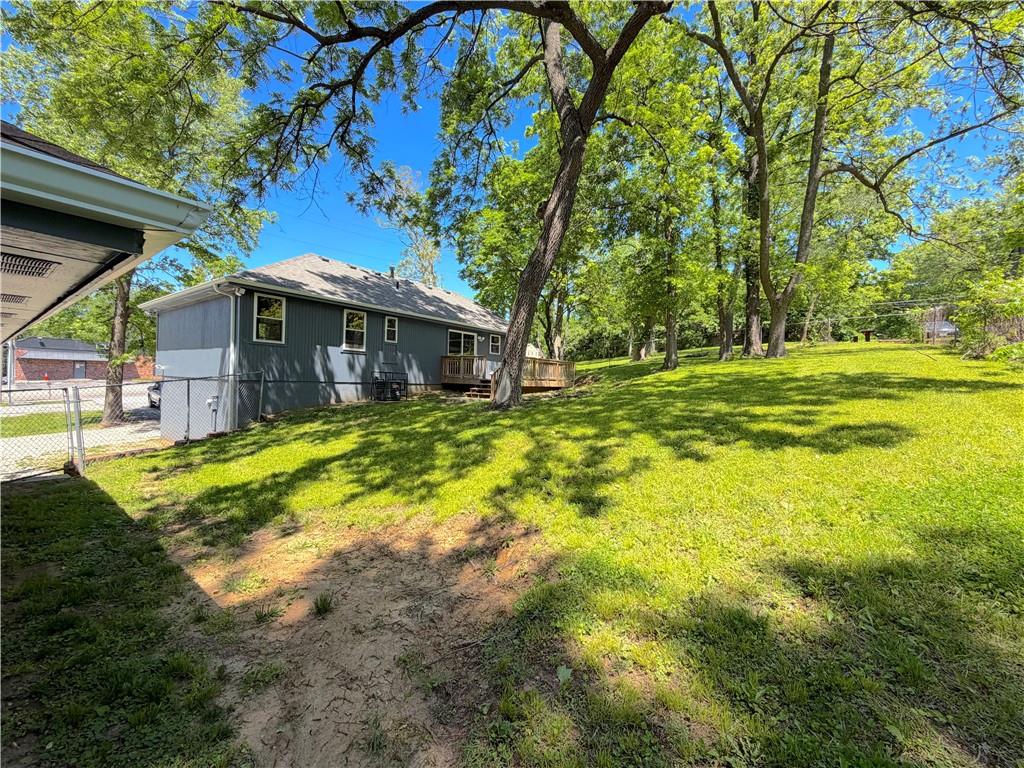 4211 Leavenworth Road Kansas City, KS 66104 - Photo 3 of 19