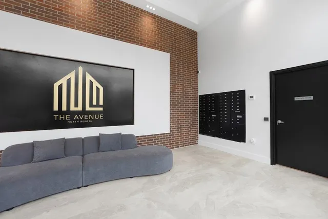 $2,600 | 8404 4th Avenue, Unit 201, North Bergen, NJ 07047