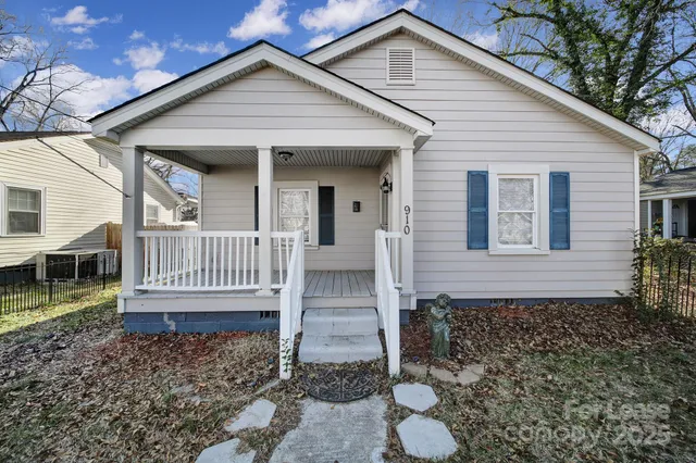 $1,655 | 910 Gibbons Street, Gastonia, NC 28052