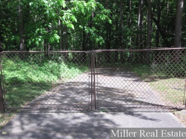 1032 Hammond Road Hastings, MI 49058 - Photo 25 of 32 IMG_4410