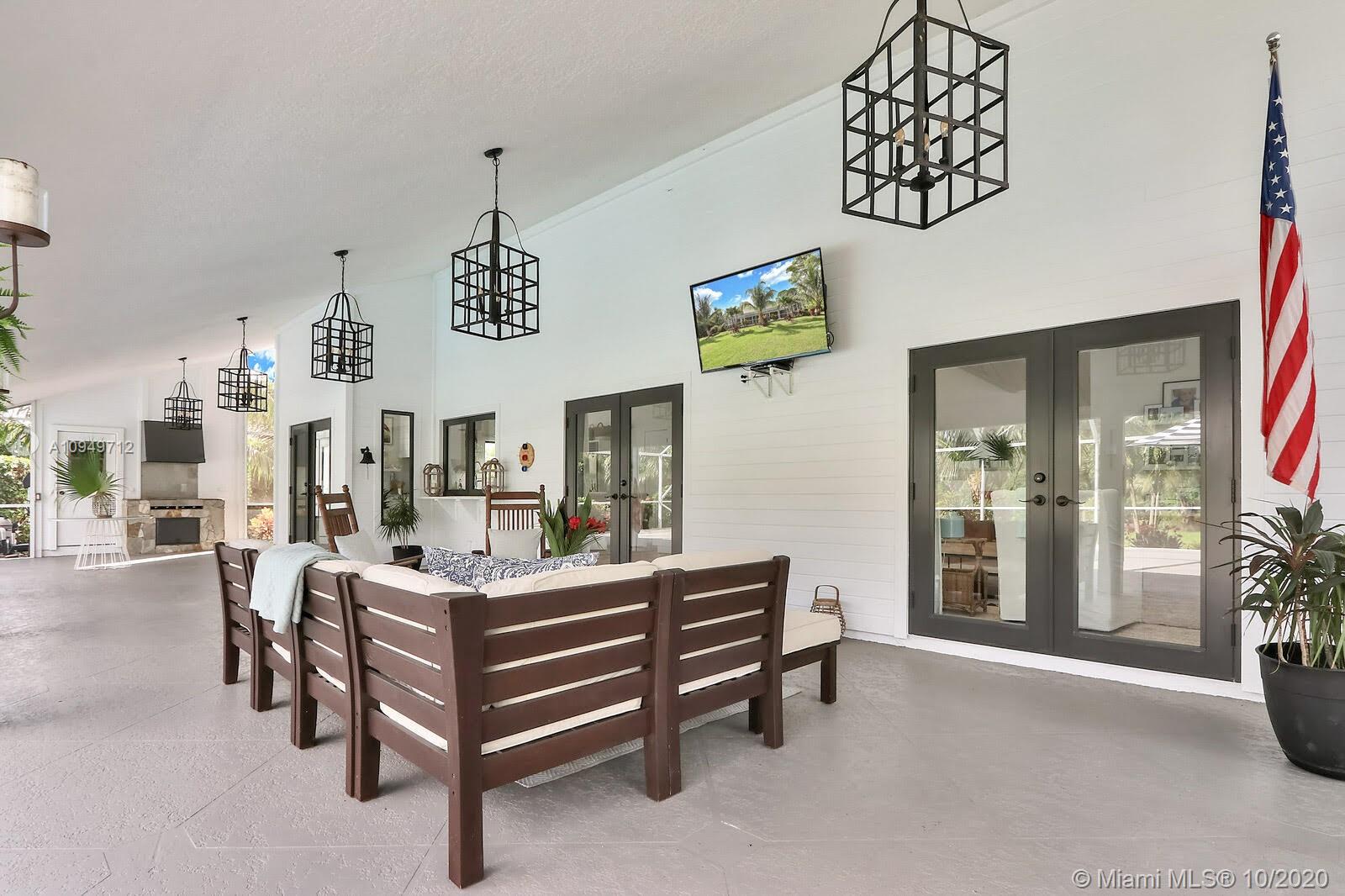 6115 Wood Creek Road Jupiter, FL 33458 - Photo 17 of 49 Gallery Image 17