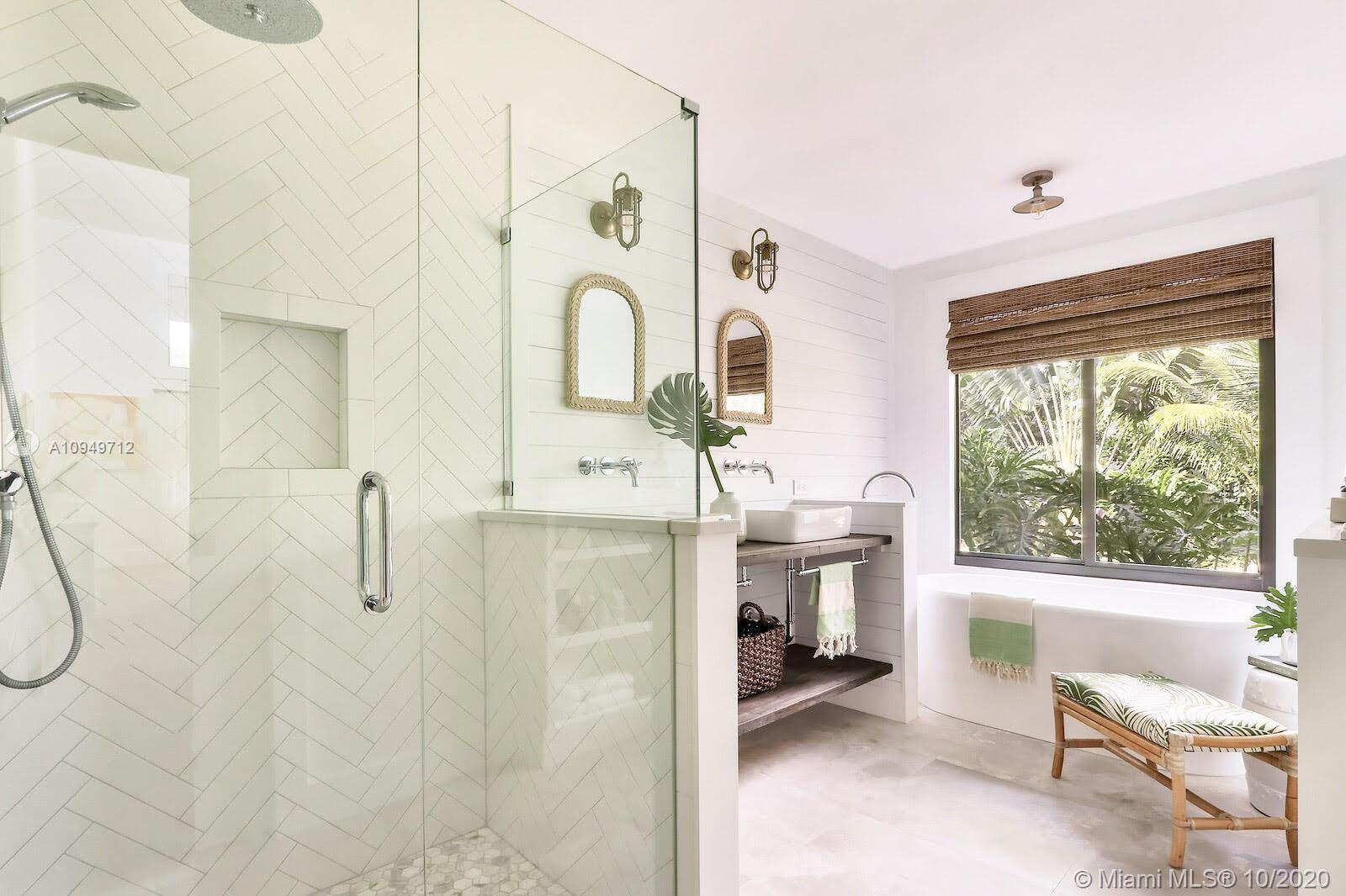 6115 Wood Creek Road Jupiter, FL 33458 - Photo 25 of 49 Gallery Image 25