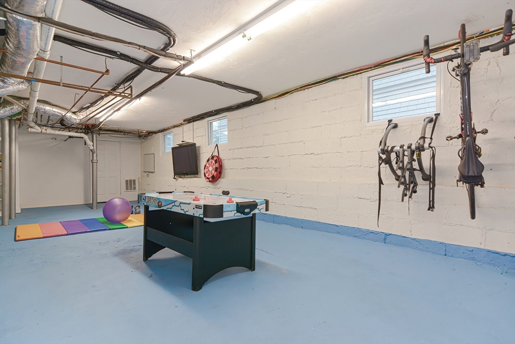 34 Ricker Road, Unit 2 Newton, MA 02458 - Photo 34 of 42 Gallery Image 34