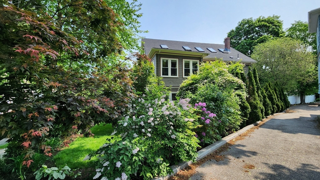 34 Ricker Road, Unit 2 Newton, MA 02458 - Photo 39 of 42 Gallery Image 39