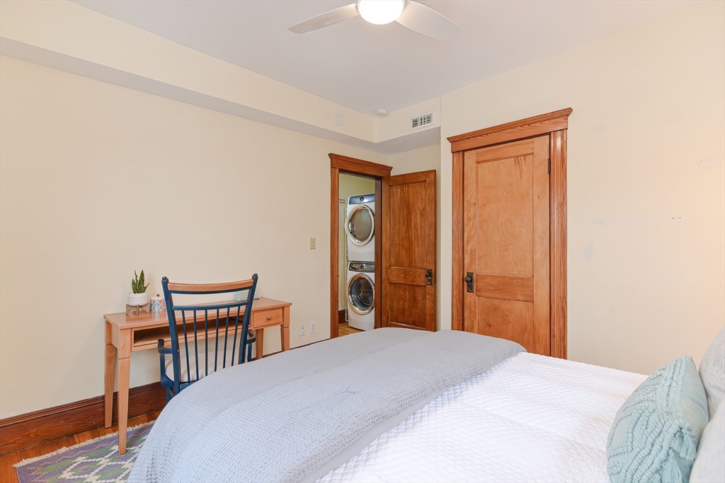 34 Ricker Road, Unit 2 Newton, MA 02458 - Photo 8 of 42 Gallery Image 8