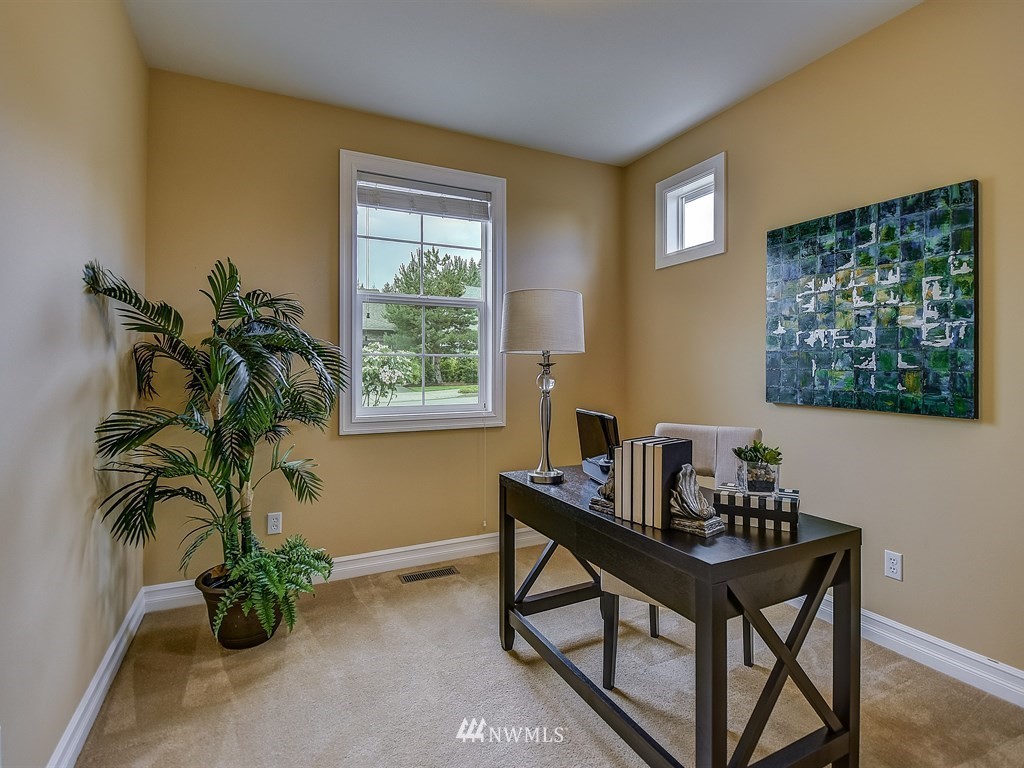 24004 Northeast Adair Road Redmond, WA 98053 - Photo 18 of 25
