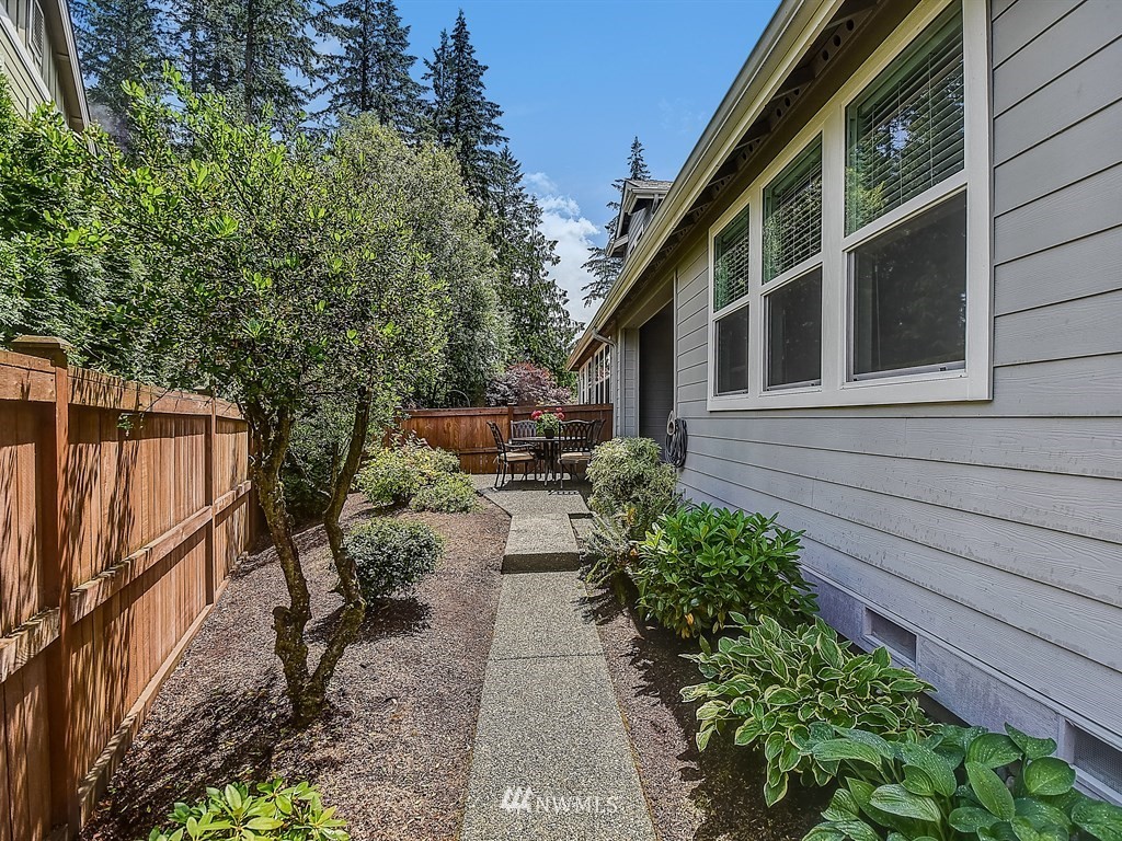 24004 Northeast Adair Road Redmond, WA 98053 - Photo 23 of 25