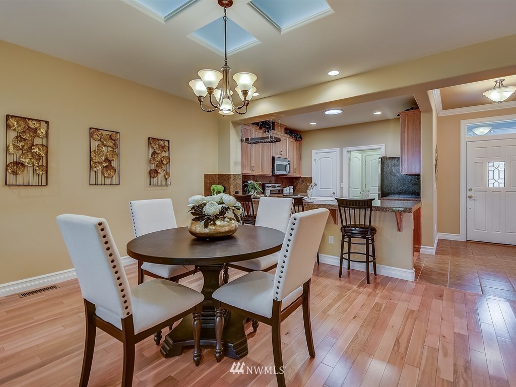 24004 Northeast Adair Road Redmond, WA 98053 - Photo 9 of 25