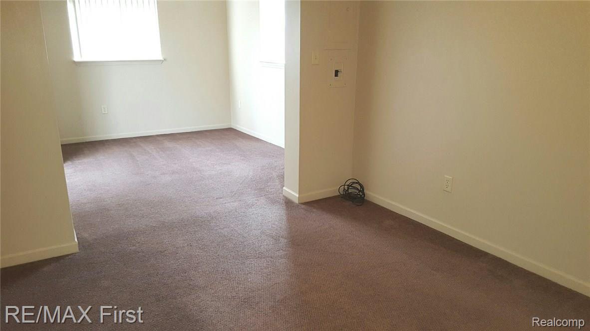 20238 15 Mile Road Clinton Township, MI 48035 - Photo 6 of 15 2015-11-10 06.09