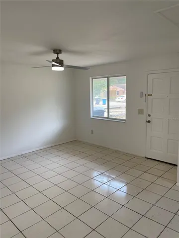 $1,995 | 3814 Valley Tree Drive, Tampa, FL 33610