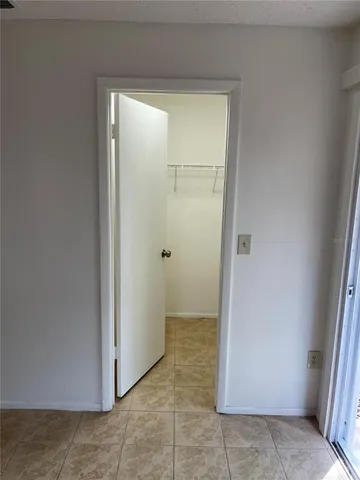 $1,995 | 3814 Valley Tree Drive, Tampa, FL 33610