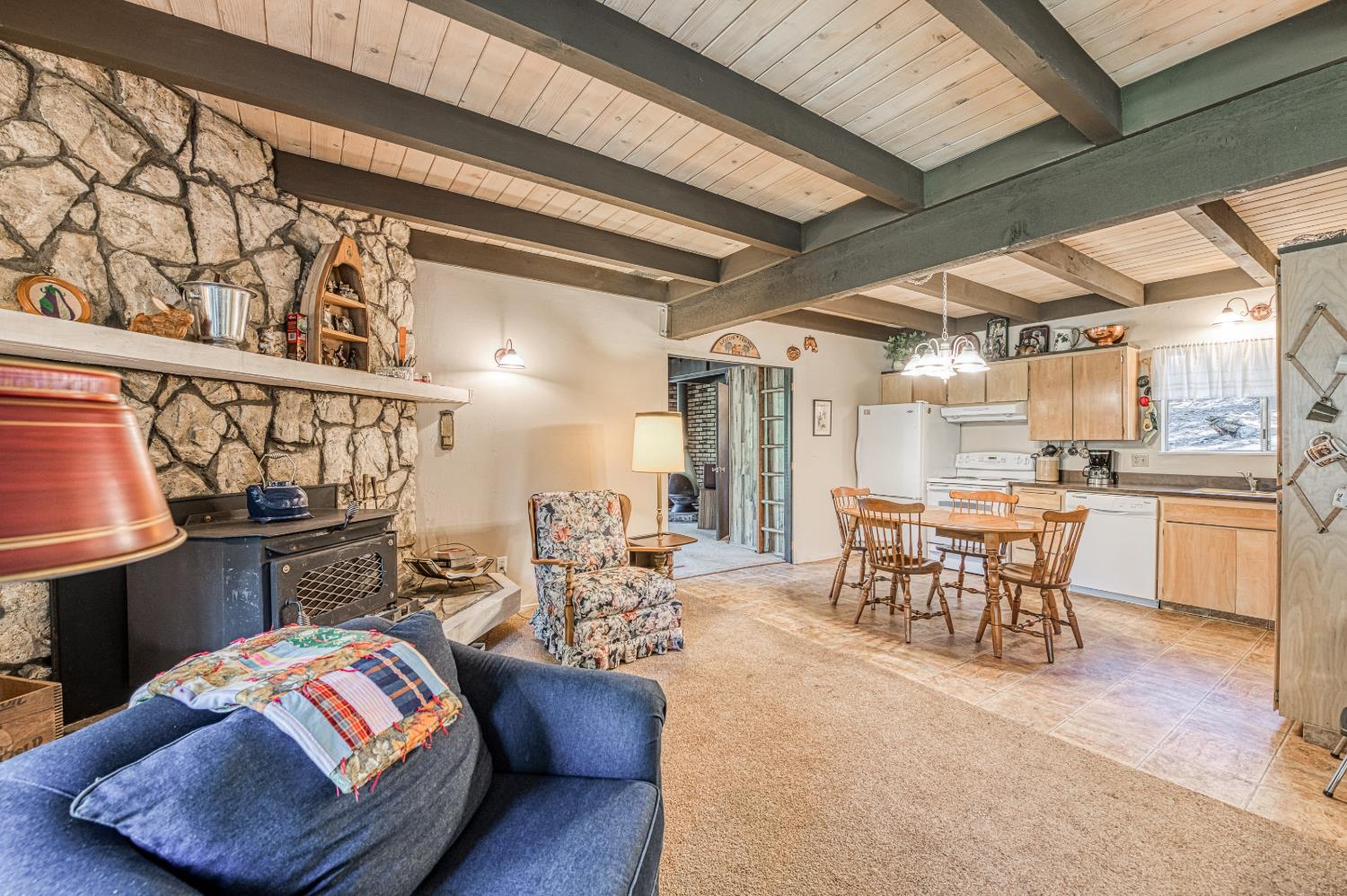 42155 Hanging Branch Road Shaver Lake, CA 93664 - Photo 15 of 49 Gallery Image 15