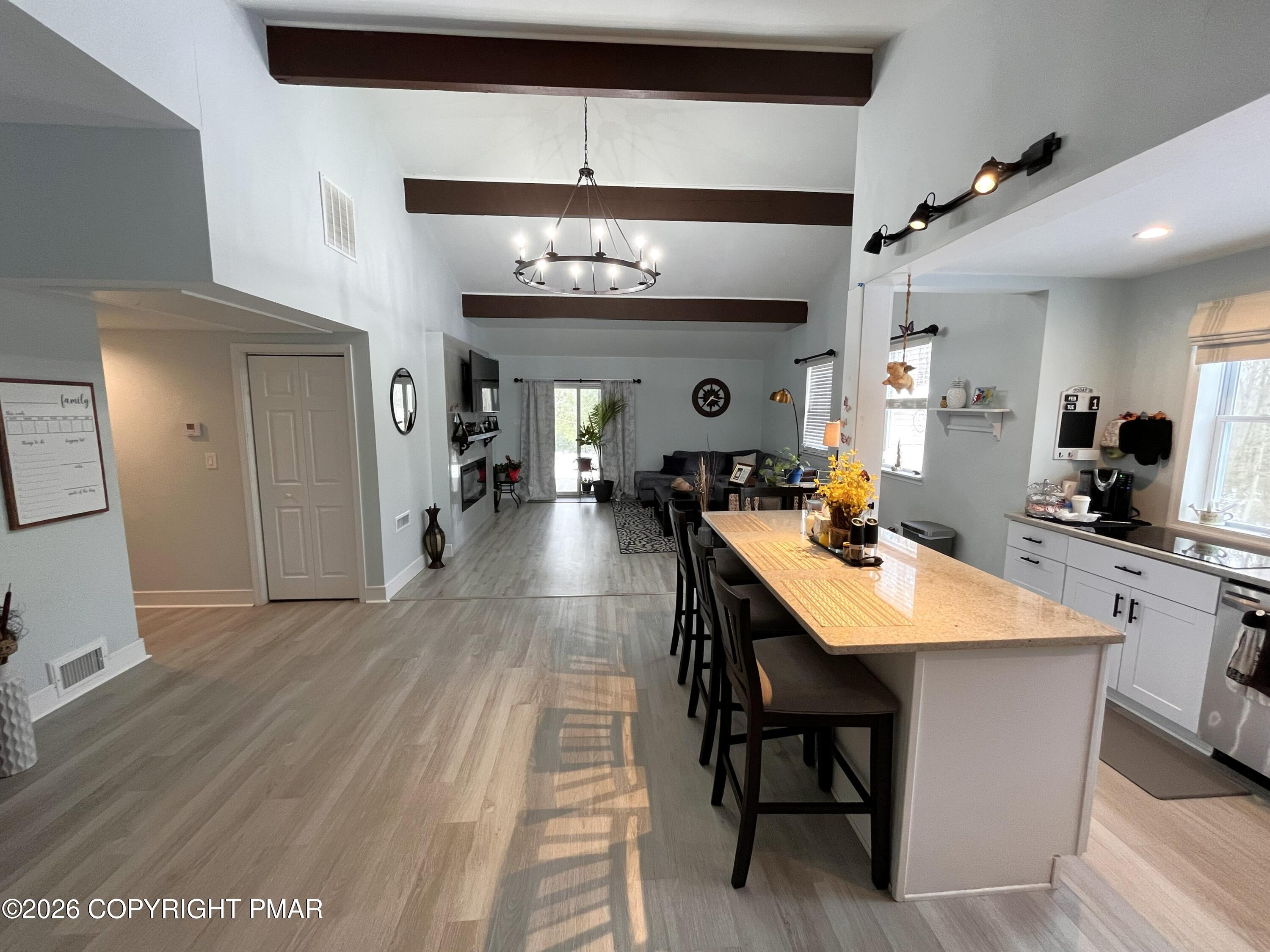 29 Hopi Road Jim Thorpe, PA 18229 - Photo 11 of 44 a large kitchen with a table and chairs