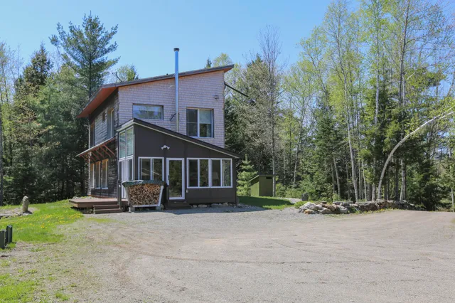 $479,000 | 1300 Belfast Road, Knox, ME 04986