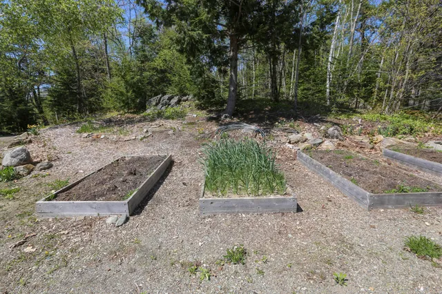 $479,000 | 1300 Belfast Road, Knox, ME 04986