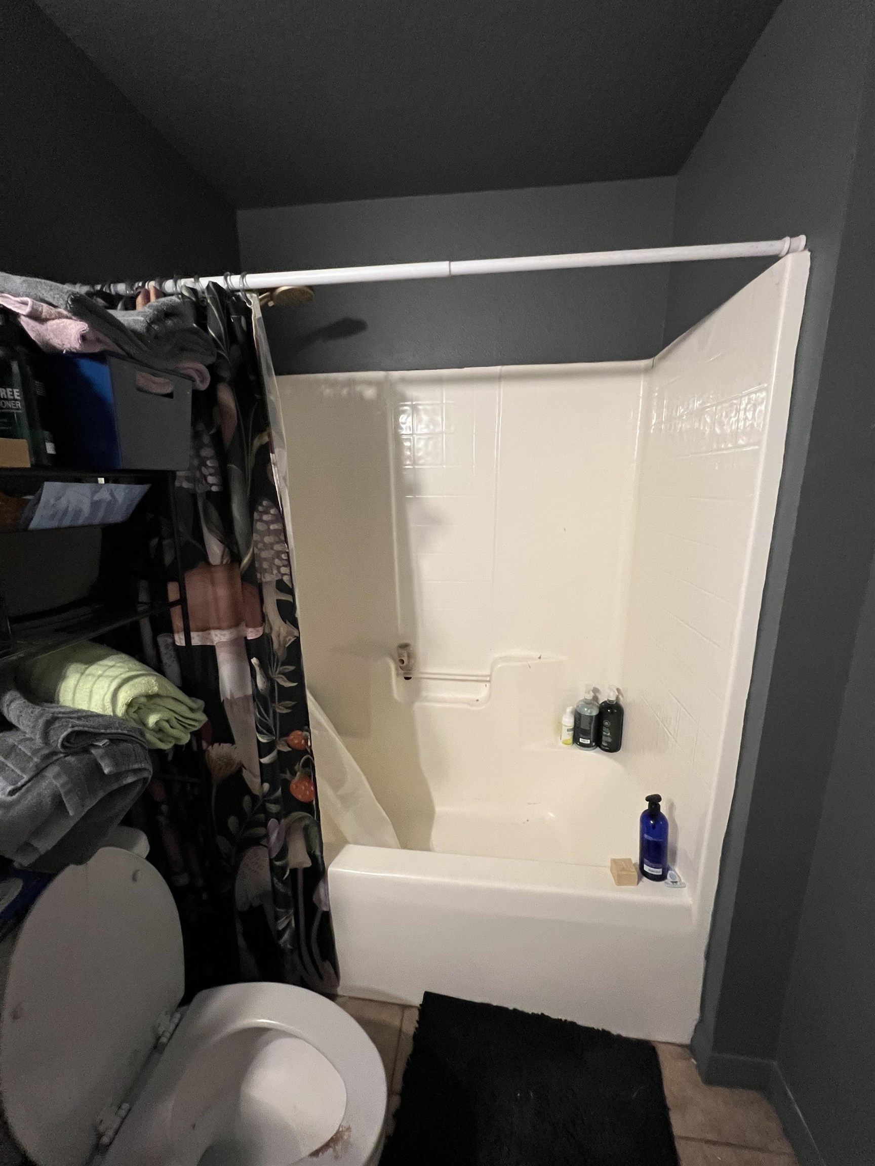 921 Avery Street St. Augustine, FL 32084 - Photo 17 of 29 a bathroom with a sink and a toilet