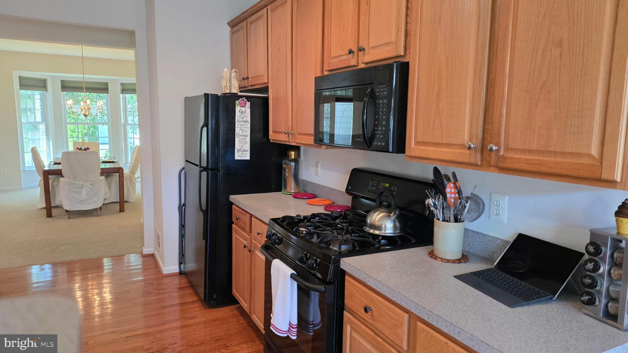 638 Hunters Road Culpeper, VA 22701 - Photo 6 of 46 a kitchen with a stove and a refrigerator