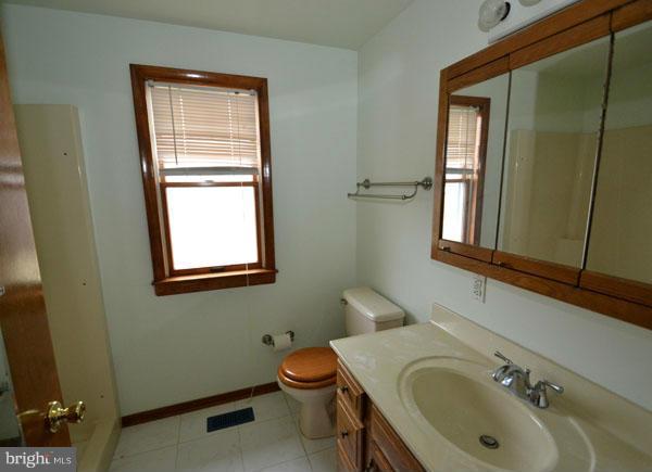 18231 Marshall Mill Road Hampstead, MD 21074 - Photo 11 of 25 Bath (Master)