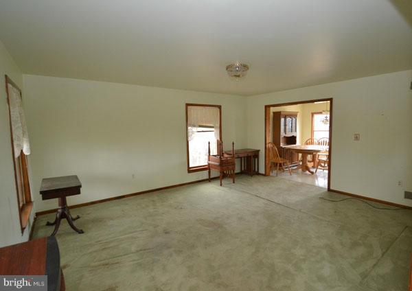 18231 Marshall Mill Road Hampstead, MD 21074 - Photo 4 of 25 Living Room