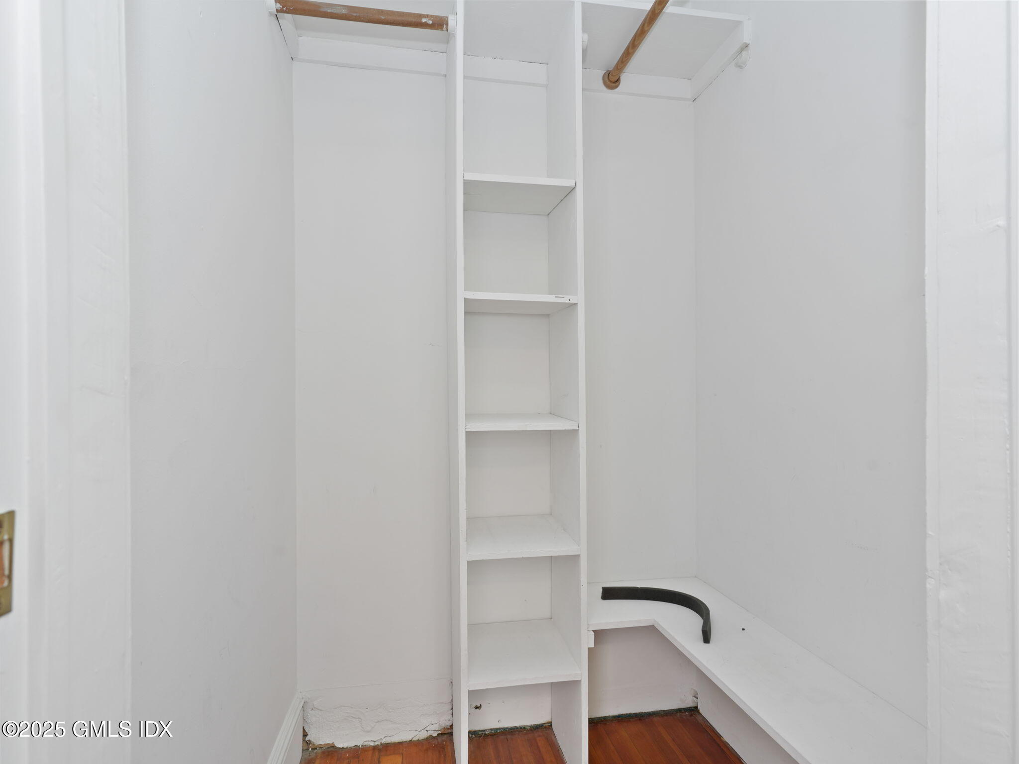 76 Plymouth Road Stamford, CT 06906 - Photo 18 of 47 23-web-or-mls-76-plymouth-rd