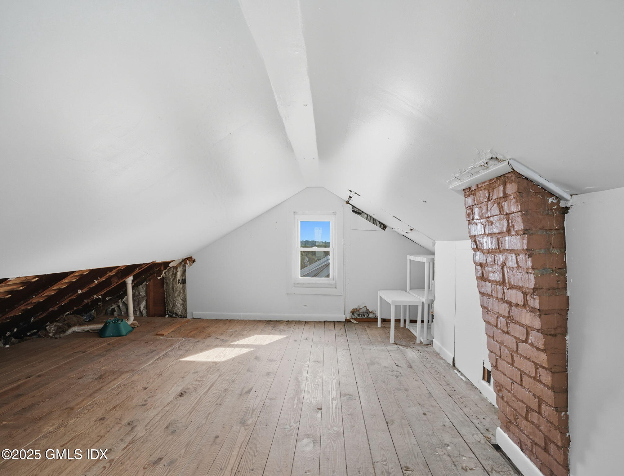 76 Plymouth Road Stamford, CT 06906 - Photo 19 of 47 24-web-or-mls-76-plymouth-rd