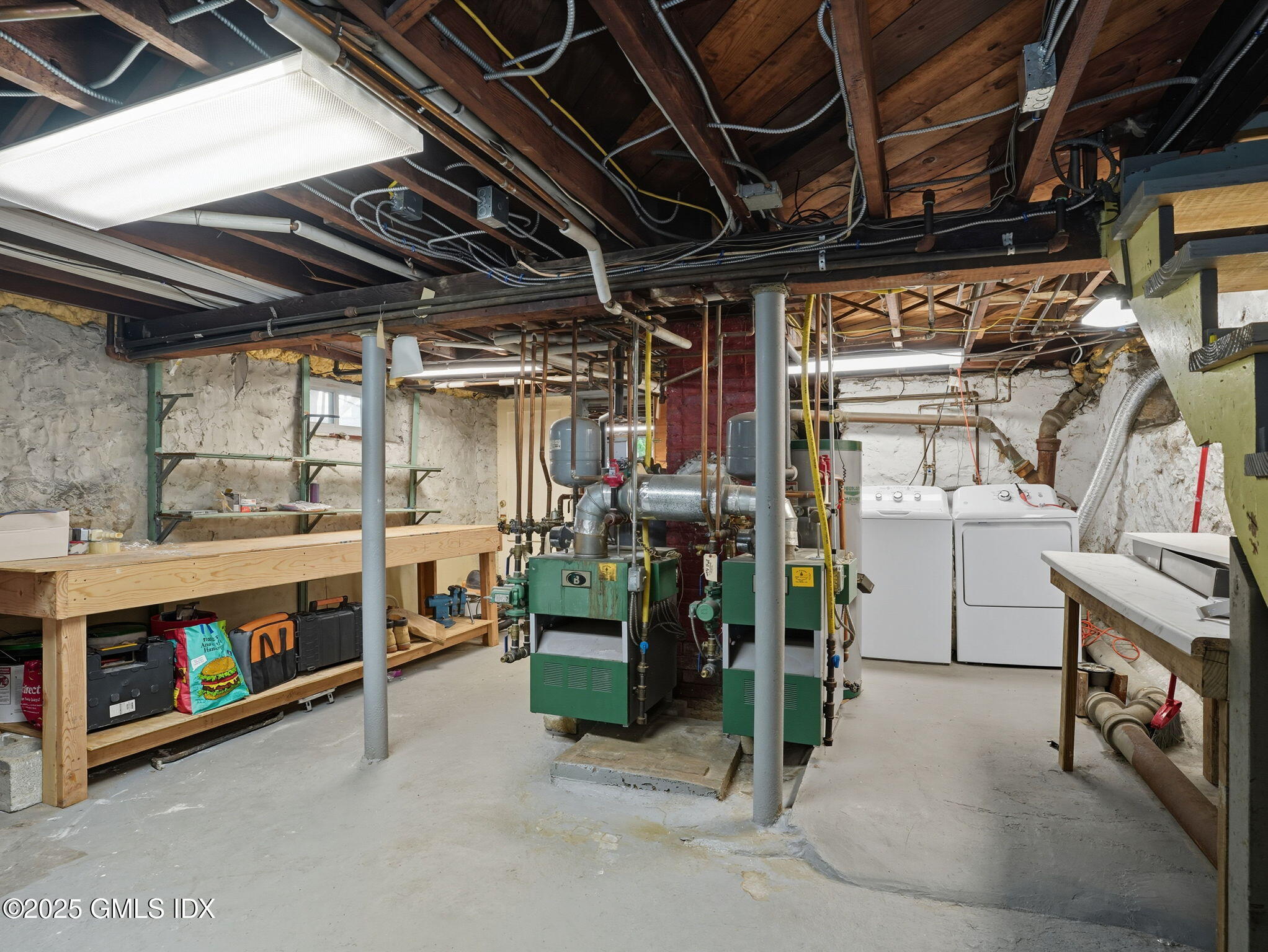 76 Plymouth Road Stamford, CT 06906 - Photo 22 of 47 27-web-or-mls-76-plymouth-rd