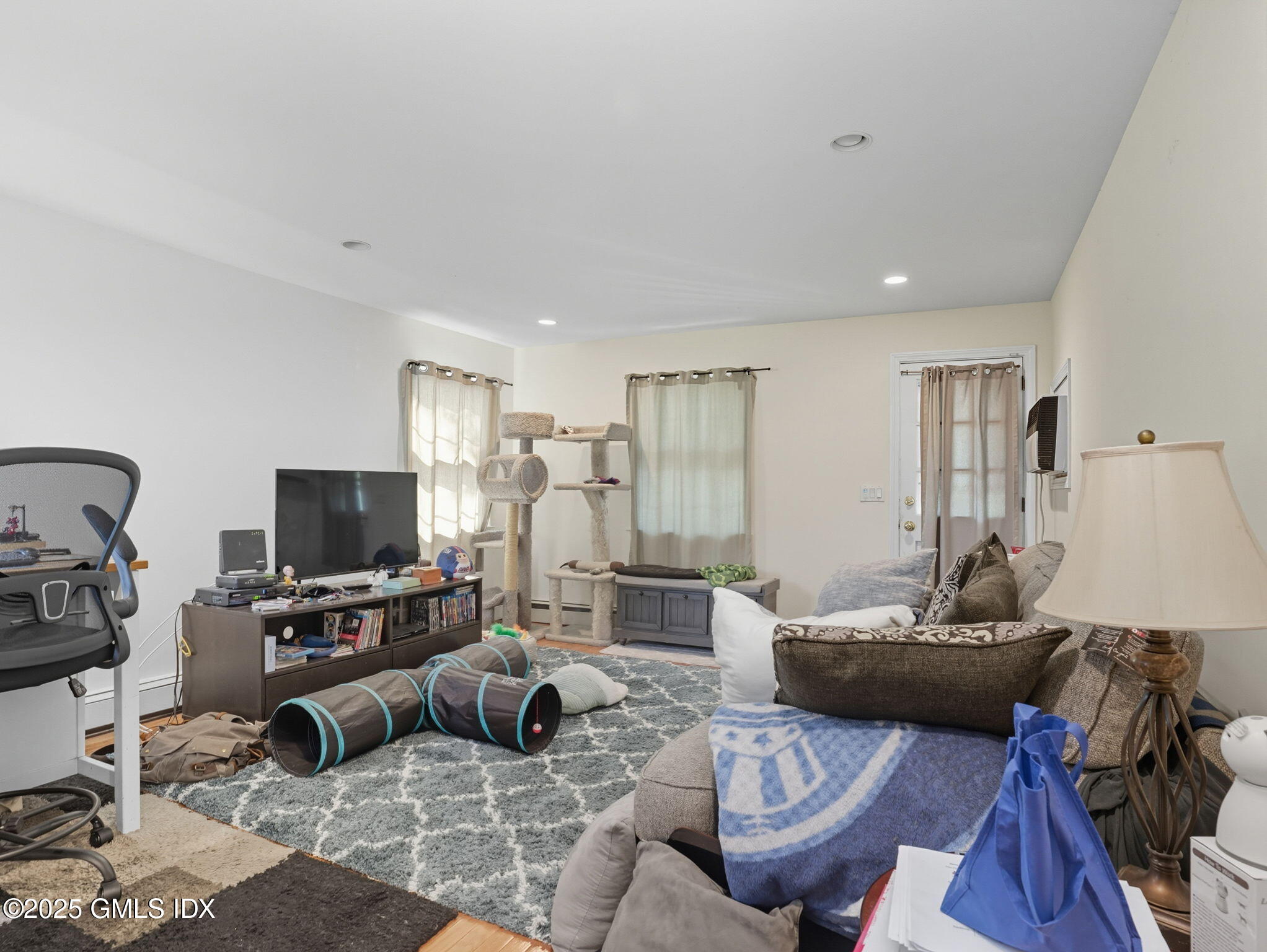 76 Plymouth Road Stamford, CT 06906 - Photo 24 of 47 29-web-or-mls-76-plymouth-rd