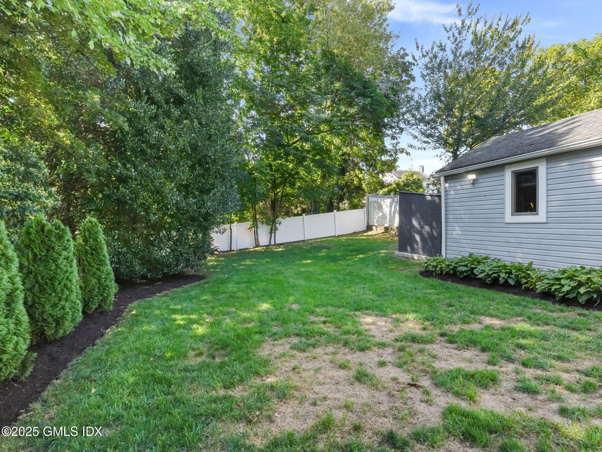 76 Plymouth Road Stamford, CT 06906 - Photo 39 of 47 40-web-or-mls-76-plymouth-rd