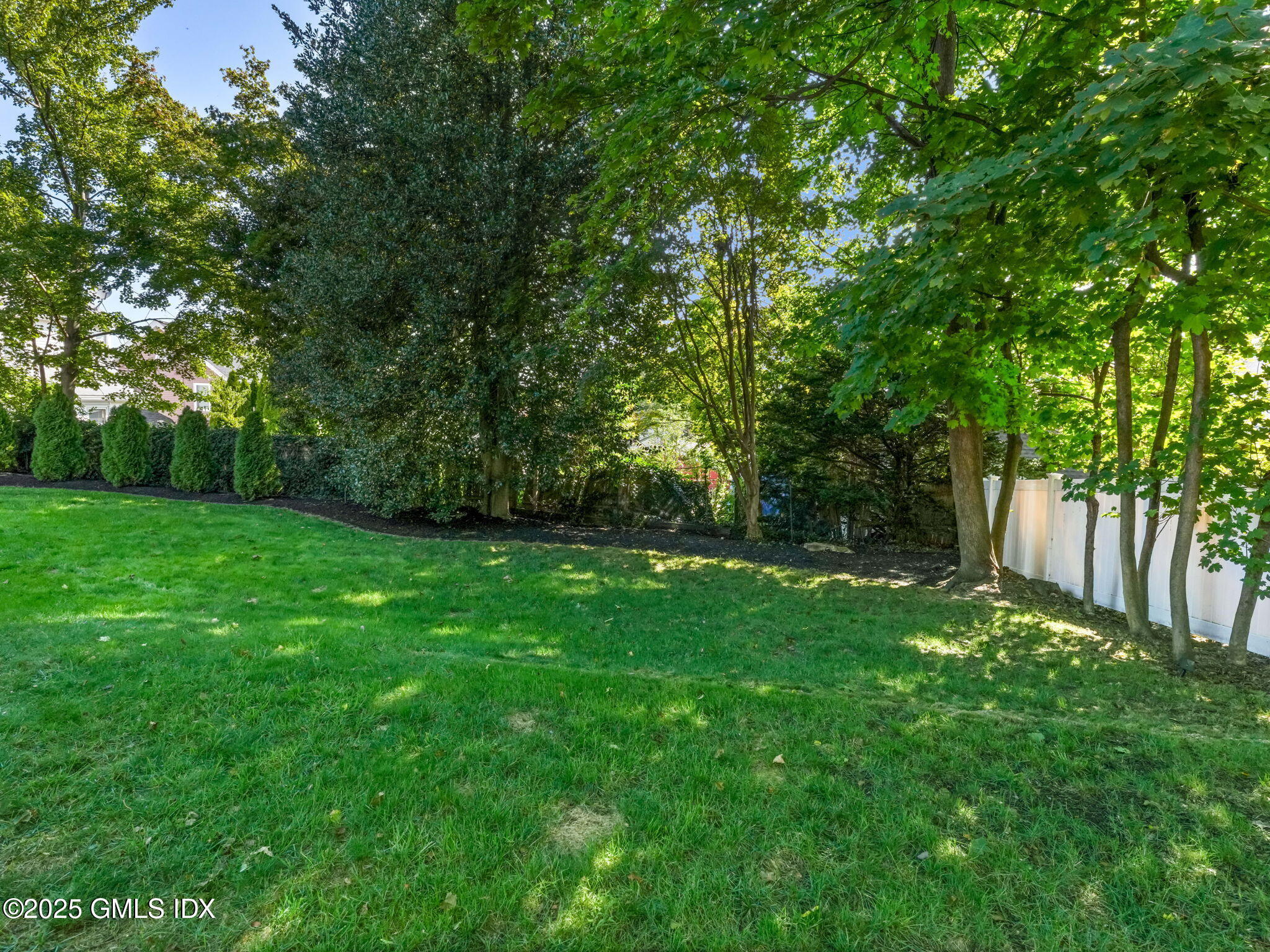 76 Plymouth Road Stamford, CT 06906 - Photo 41 of 47 42-web-or-mls-76-plymouth-rd