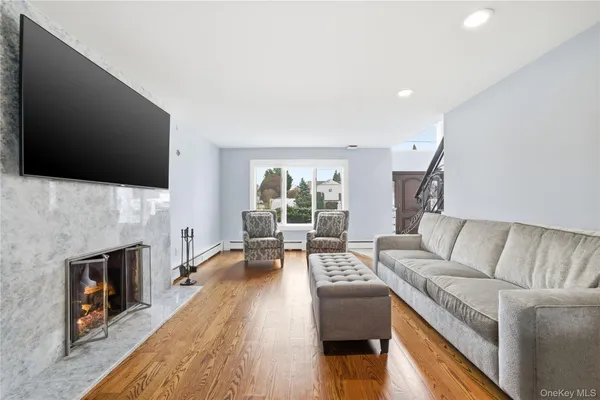 $1,799,000 | 61 Bayview Avenue, Massapequa, NY 11758