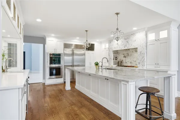 $1,799,000 | 61 Bayview Avenue, Massapequa, NY 11758