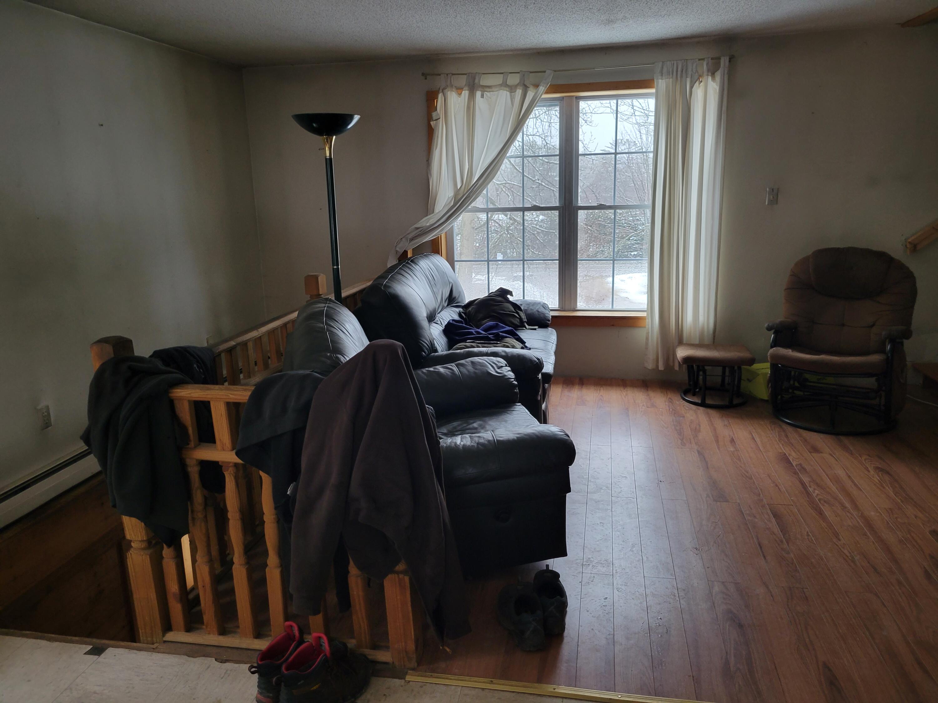 2386 Auburn Road Turner, ME 04282 - Photo 5 of 14 Livingroom