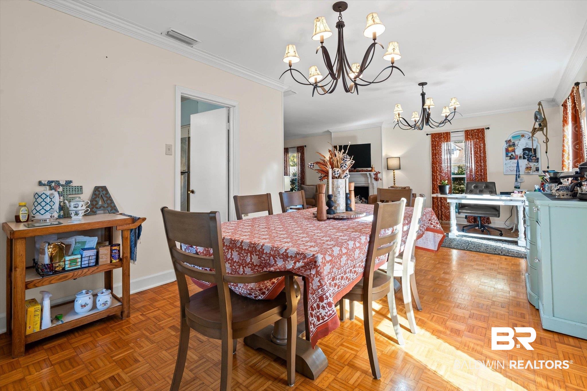 324 Hadrian Street Mobile, AL 36606 - Photo 7 of 33 Dining Room