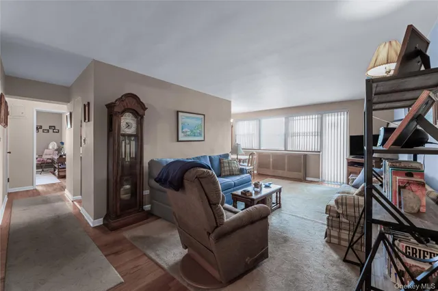 $340,000 | 88-08 151st Avenue, Unit 5C | Lindenwood