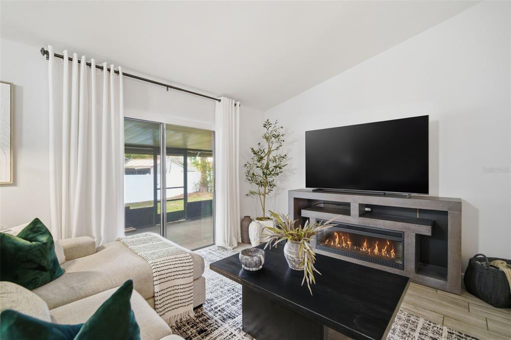 1909 Landside Drive Valrico, FL 33594 - Photo 19 of 36