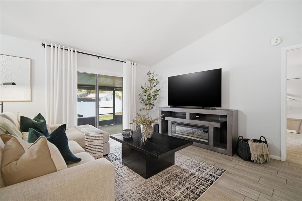 1909 Landside Drive Valrico, FL 33594 - Photo 20 of 36