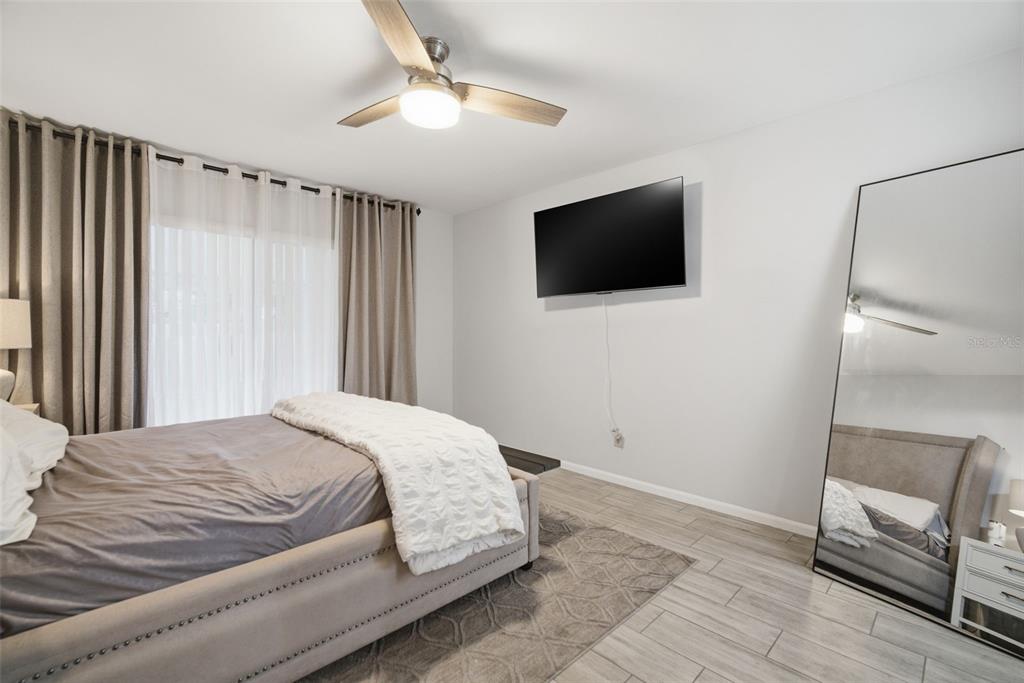 1909 Landside Drive Valrico, FL 33594 - Photo 23 of 36